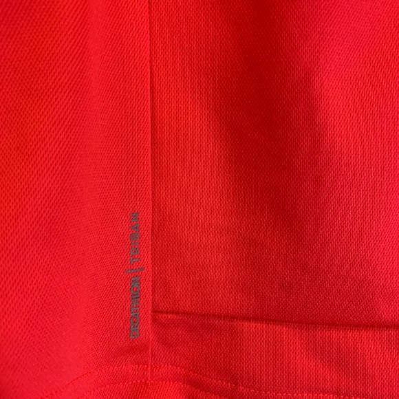 Decathlon – Sports T-Shirt with Back Pockets - Picture 6 of 6